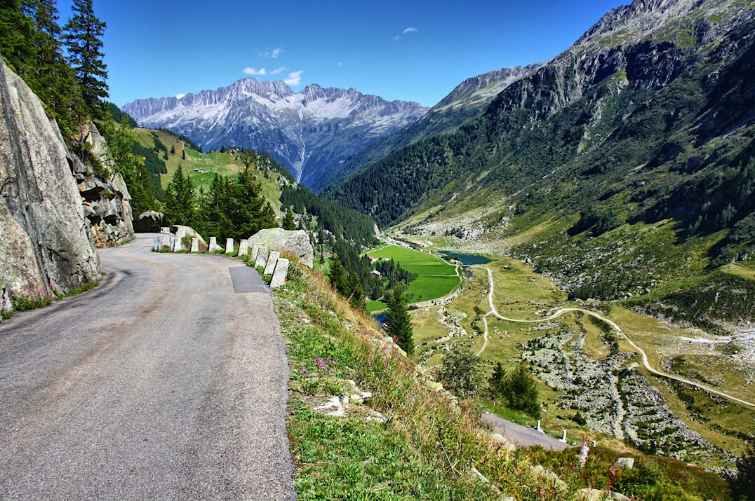 swiss alps road